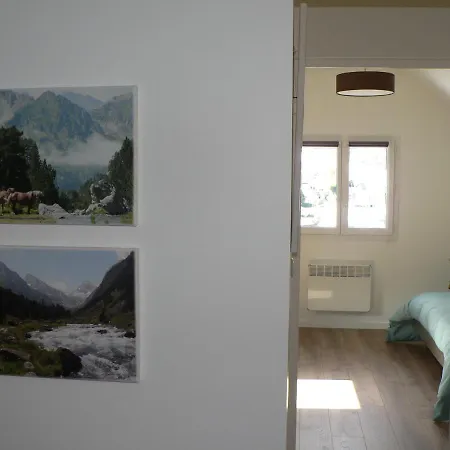 Le Clot De La Hount Bed & Breakfast *